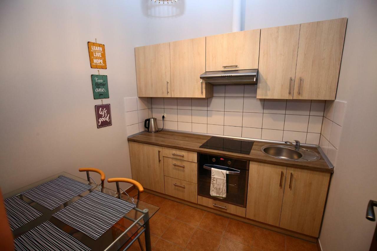Szabla Apartment *
